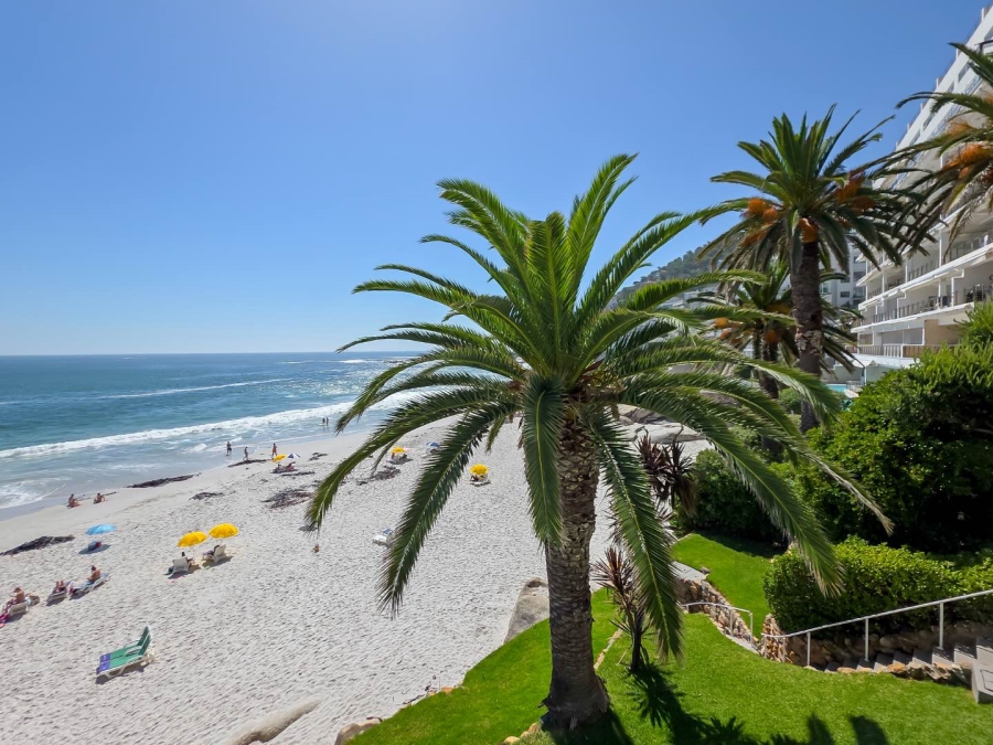 To Let 1 Bedroom Property for Rent in Clifton Western Cape